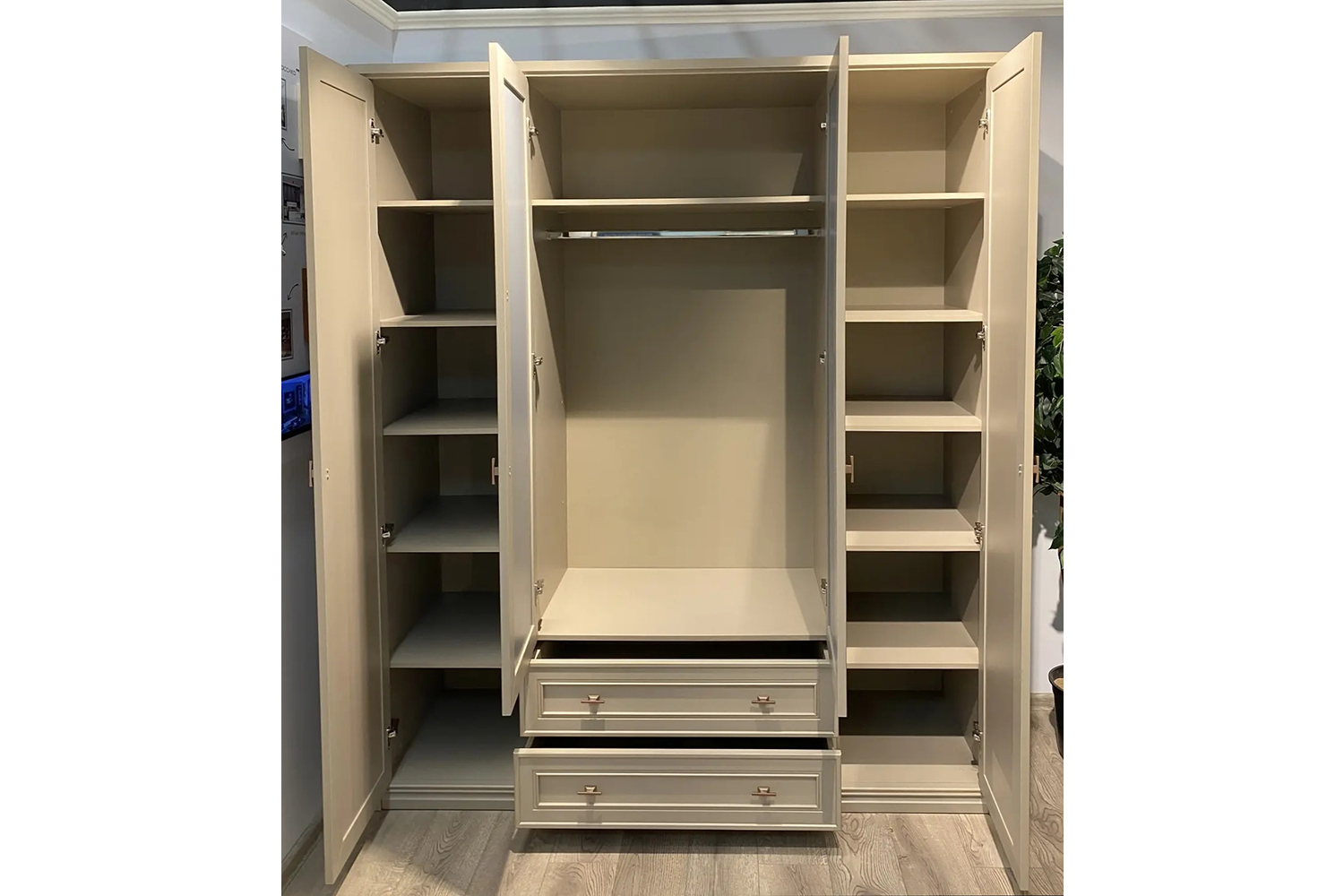 Распродажа - изображение №3 "Шкаф Онтарио (выставочный образец)"  на www.Angstrem-mebel.ru